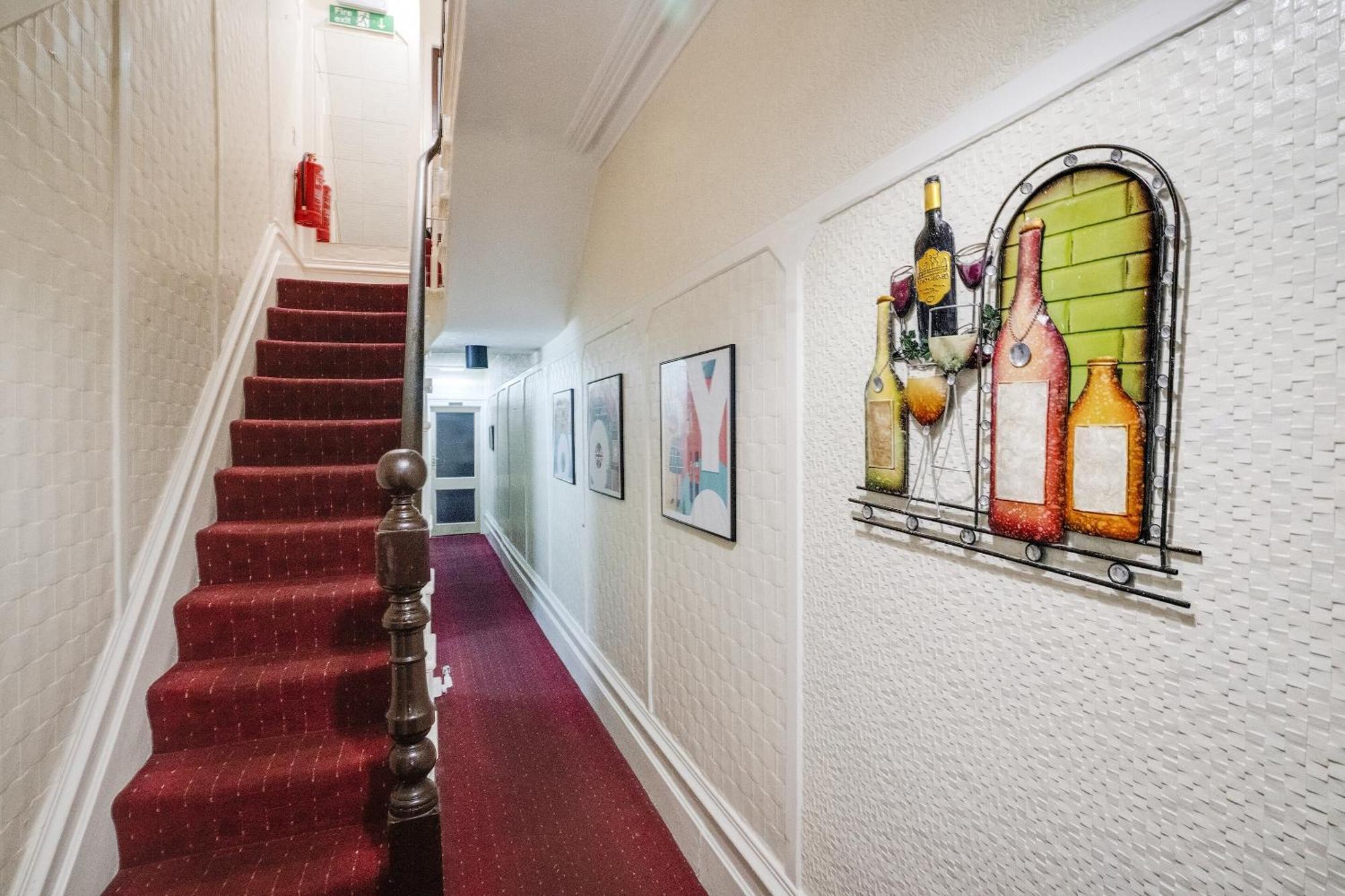 St Kildas, Blackpool Central ภายนอก รูปภาพ